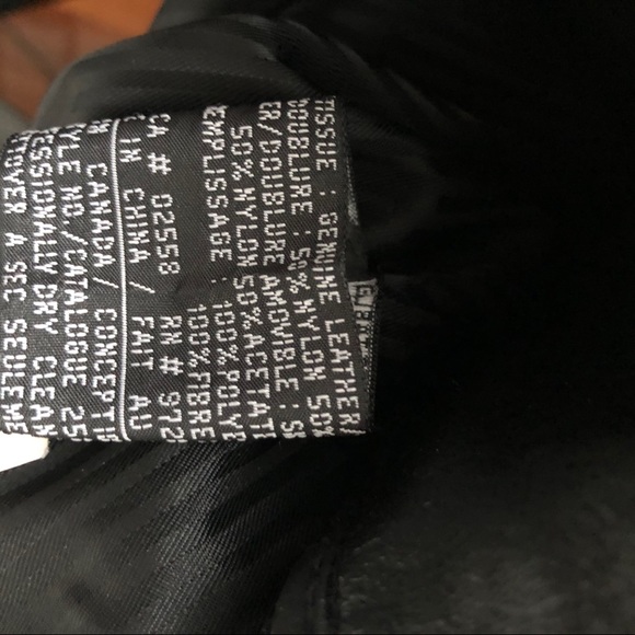 Danier Genuine Leather Doublebreast Button 6-8 Blk - Picture 6 of 7